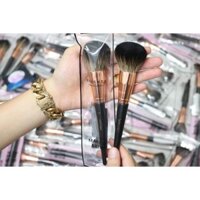 Cọ Phủ Phấn Đầu Dẹp Vacosi Large Powder Brush M07