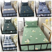 Có sẵn 1 tờ đơn trang bị màu xanh lá cây Thiết kế hoa cúc cỡ queen tờ màu xanh đậm Vỏ thiết kế lưới đơn giản