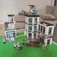 (có sẵn) lắp ráp city Trụ Sở Cảnh Sát Thành Phố bela 10660