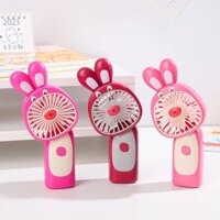 có sẵn Quạt cầm tay mini hình gấu dâu siêu dễ thương nhỏ gọn