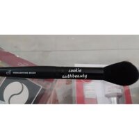 Cọ Trang Điểm ELF Highlighting Brush