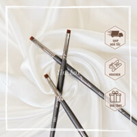 Cọ vẽ eyeliner đầu bằng Piccasso 722