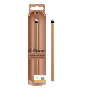 Cọ xéo nhỏ e.l.f. Studio Small Angled Brush