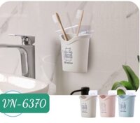 Cốc nhựa, ly nhựa PP  VN-6370 đựng bàn chải kem đánh răng dán tường, có lỗ thoát nước dưới đáy cốc 10x7.5x10cm [BH: NONE]