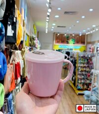 Cốc nhựa Yamada 300ml có nắp mềm đậy hạn chế bụi bẩn lọt vào - nội địa Nhật Bản - Trắng