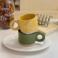 Cốc sứ vẩy sơn màu