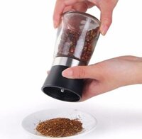 Cối xay KG78 hạt tiêu bằng lọ thủy tinh tiện dụng, có tay vặn chỉnh lớn nhỏ  giao màu ngẫu nhiên - Hàng chính hãng