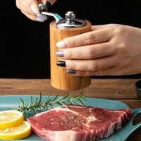 Cối xay tiêu nhỏ gọn cho gia đình sử dụng.