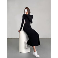 [Collin.]•Có sẵn•Váy đen dài tay cổ cao khoét eo dáng dài ôm body