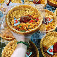 CƠM CHÁY ĐÁY NỒI CAMPUCHIA-Cơm cháy giòn rụm, chà bông thơm lừng chấm cùng với nước sốt pha với phô mai béo béo