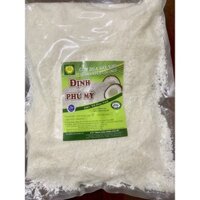 Cơm dừa sấy khô Định Phú Mỹ - gói 1kg