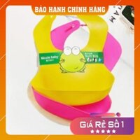 Combo : 1 Khay ăn dặm Inomata Nhật; 1 Yếm máng nhựa; 1 Bình thìa silicon 90ml cho bé