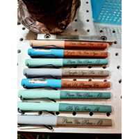 Combo 10 bút khắc tên cho bé.