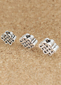 Combo 2 cái charm bạc hình nút thắt kết đồng tâm xỏ ngang - Ngọc Quý Gemstones - 9x12mm