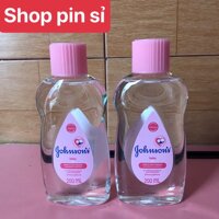 Combo 2 chai Dầu Massa Dưỡng Ẩm Johnson Baby Oil  200ml