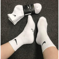 Combo 3 đôi tất Nike cổ trung