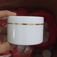 Combo 50c 200g trắng viền vàng ( mũ giòn)