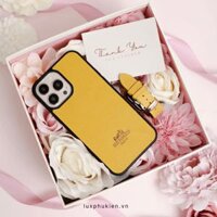 Combo Dây da Apple Watch và Ốp da thủ công viền đen khắc chữ Hermes Epsom Vàng
