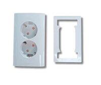 [Combo] Đế Mỏng Và Ổ Cắm Điện Âm Tường 2 Lỗ Hàn Quốc Dosel