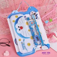 Combo dụng cụ học tập Doraemon/ Hello Kitty gồm 5 món: hộp bút, thước, tẩy, chuốt chì, viết chì cho bé cấp 1