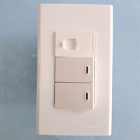 Combo Mặt nạ 3 lỗ WEV68030SW gồm 2 Hạt công tắc 1 chiều WEV5001SW và 1 Hạt ổ cắm điện thoại WEV2364SW - Panasonic