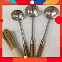 Combo mua 2 vá xào gỗ liêm bất kỳ tặng 1 cây chổi chùi chảo - 14cm39cm