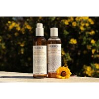 Combo sản phẩm sửa rửa mặt hoa cúc 230ml và toner hoa cúc 40ml giá siêu hấp dẫn.