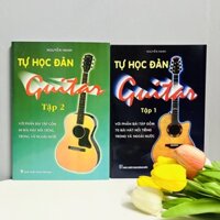 Combo Tự Học Đàn Guitar Bộ 2 Tập  Với Phần Bài Tập Gồm 150 Bài Hát Nổi Tiếng Trong Và Ngoài Nước