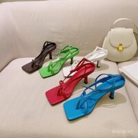 [Còn hàng] Dép sandal nữ thời trang mới mùa hè, giày cao gót cá tính, kẹp ngón chân, kích thước lớn, thời trang siêu phổ biến màu xanh lá cây