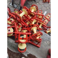 Con lăn kéo cáp mặt đất bánh nhựa