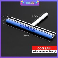 CON LĂN SILICONE ĐỂ DÁN PHIM PHÂN CỰC CHO TIVI, MÀN ĐIỆN THOẠI - HÀNG MỚI - GIÚP DÁN PHIM PHÂN CỰC CHO MÀN LCD SIÊU DỄ