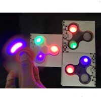 Con Quay Spinner (Có đèn led 7 màu)