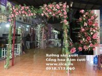 Cổng hoa cưới khung cầu thang hoa màu hồng pastel - Mã: CH-0135