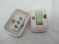 công tắc 3 chân gắn tablo