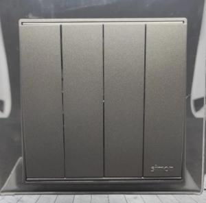 Công tắc bốn 1 chiều có LED 10AX 721043