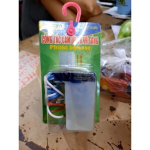 Công tắc cảm ứng ánh sáng Kawa LS25B