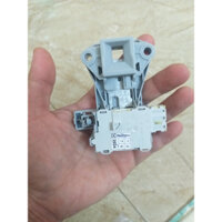 công tắc cửa máy giặt khoá cửa máy giặt Electrolux (chính hãng)