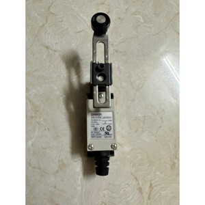 Công tắc hành trình Omron D4V-8108Z