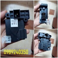 Công tắc khóa cửa máy giặt Sanyo AWD - A850VT cửa ngang chính hãng