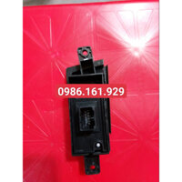 Công tắc phanh tay Honda CRV 1.5 2018-2022 (Cụm công tắc giữ phanh tay Crv 1.5 2018, công tắc hãm phanh Honda Crv 2019)