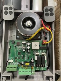 Cổng Tự động cánh tay đòn YH 250 KG Đài Loan