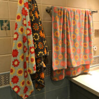 Couple Retro Adult Student Towel Absorbent Bath Towel Coral Fleece Comfortable Bath Towel for Women Wearable Home Bathrobe TCT9