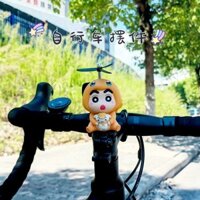 Crayon Shin-Chan Xe Đạp Trang Trí Búp Bê Phụ Kiện Xe Đạp Đường Bộ Dễ Thương Phụ Kiện Xe Đạp Leo Núi Mặt Dây Chuyền Đi Xe Đạp Búp Bê 4-1-12