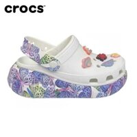 Crocs Crocs Phong Cách Mới In Hình Puff Co-Branded Wedge Gót Giày Sandal Đi Biển Đế Dày Nữ Tăng Chiều Cao