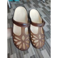 cross sục nhựa