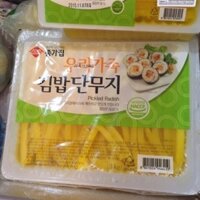 Củ cải vàng Hàn Quốc( trọng lượng cả bì 3,5kg. Trọng lượng thực tế 3kg)