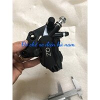 Củ phanh dầu dưới xmen loại 2 pittong đời mới ốc to