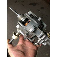 Cụ quạt Nhật nội địa thương hiệu Sanye dòng cánh Xoắn.