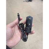 củ sạc adapter cho nguồn 9V 1A cho các thiết bị điện tự loa trợ giảng sony aker sanzong là dùng được
