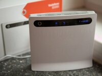 CỤC PHÁT WIFI TỪ SIM 3G-4G VODAFONE B3000 TỐC ĐỘ CAO CHUẨN 4G LTE LÊN TỚI 150MBPS.